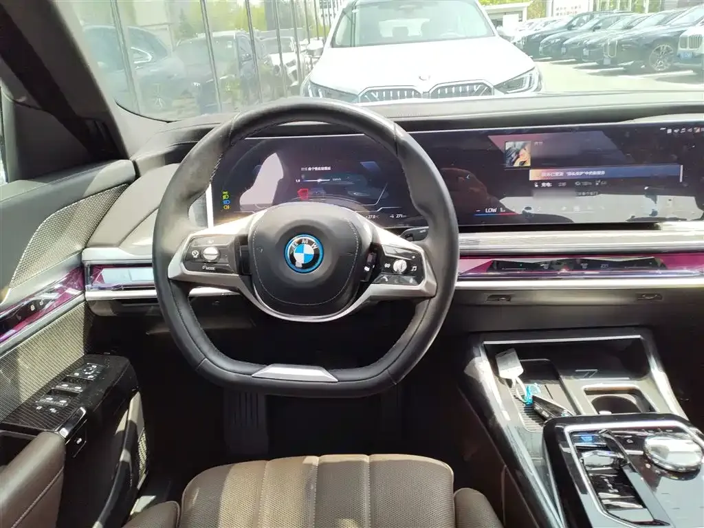 BMW i7 2024 из CN, фото 2