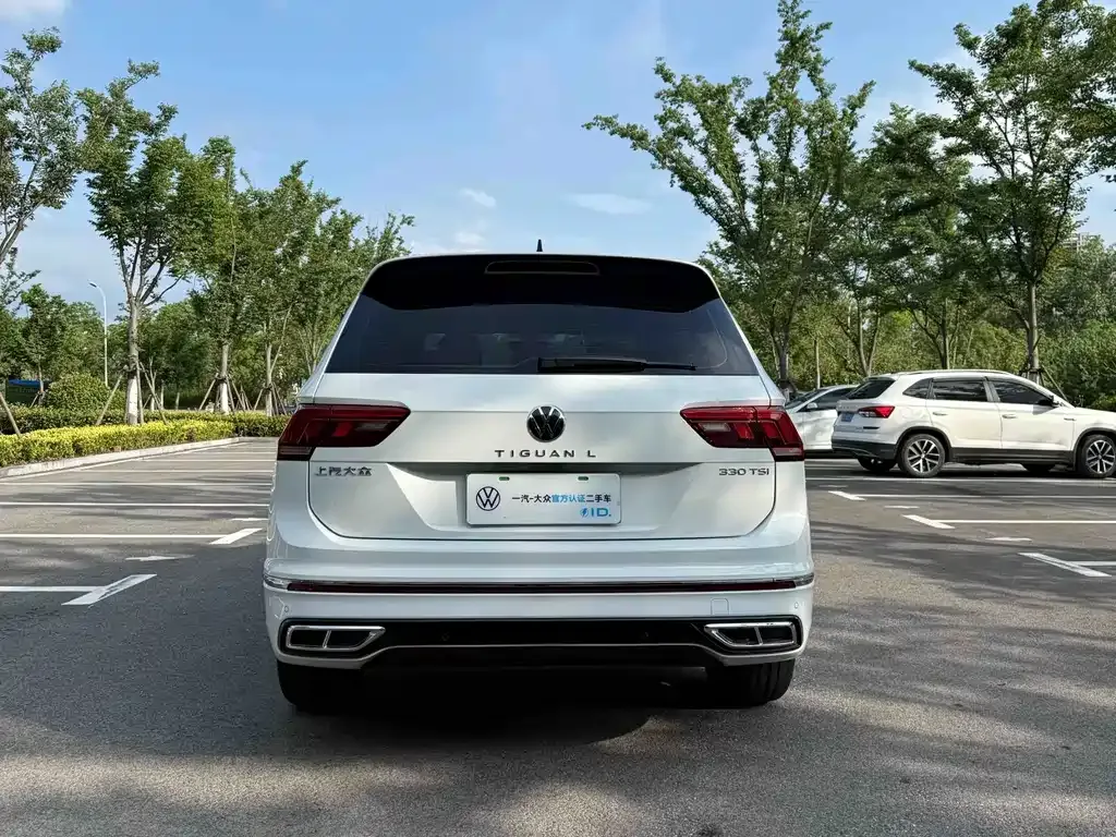 Volkswagen Tiguan L — фото 3