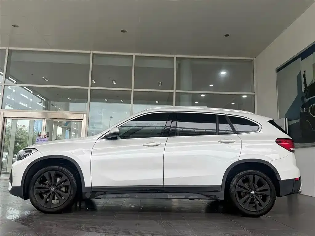 BMW X1 2021 из CN, фото 4