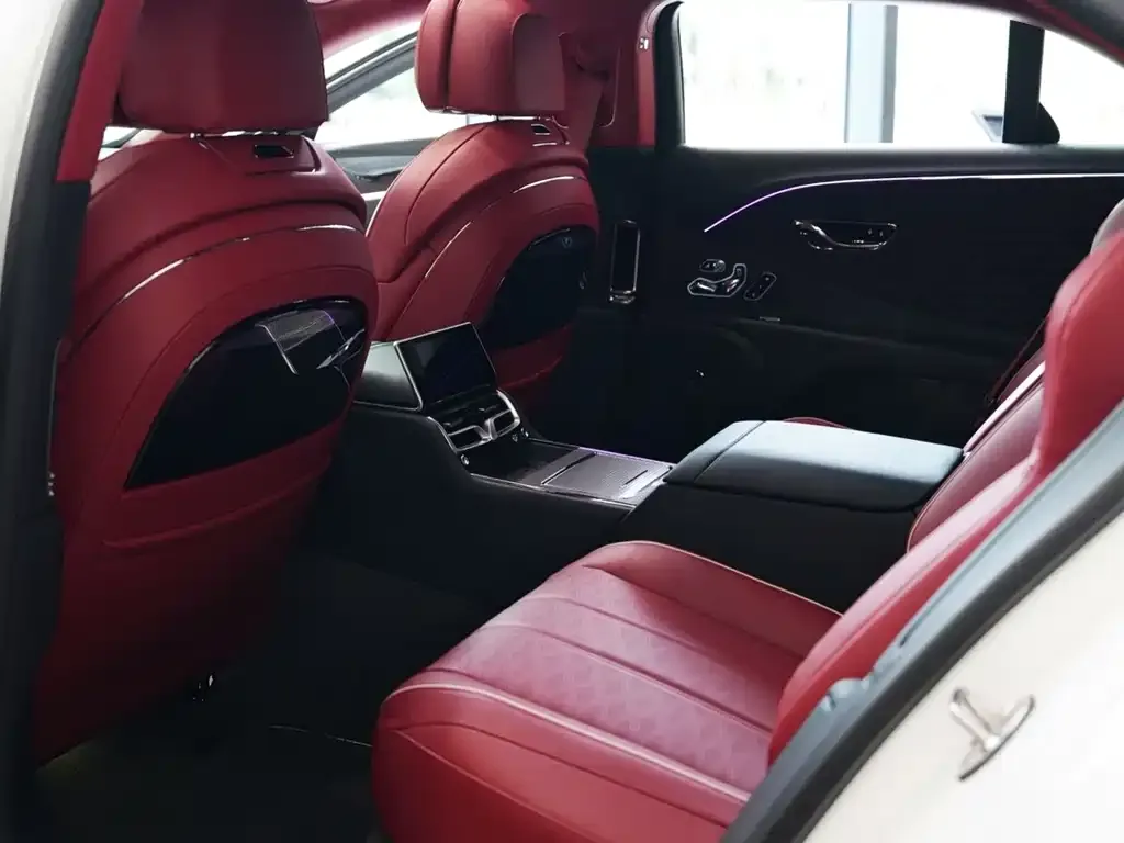 Bentley Flying Spur PHEV 2025 из CN, фото 2