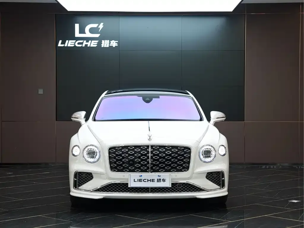 Bentley Flying Spur PHEV 2025 из CN, фото 5