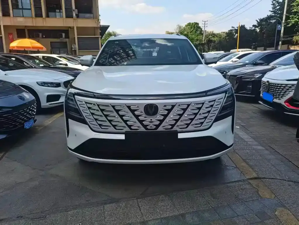 Changan CS75PLUS — фото 10