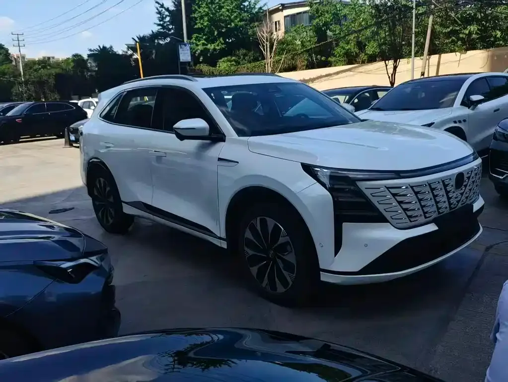 Changan CS75PLUS — фото 9