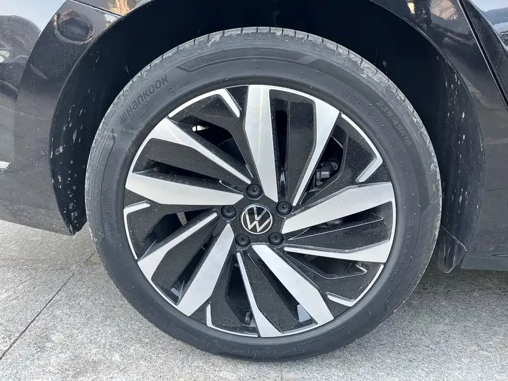 Volkswagen Passat — фото 8