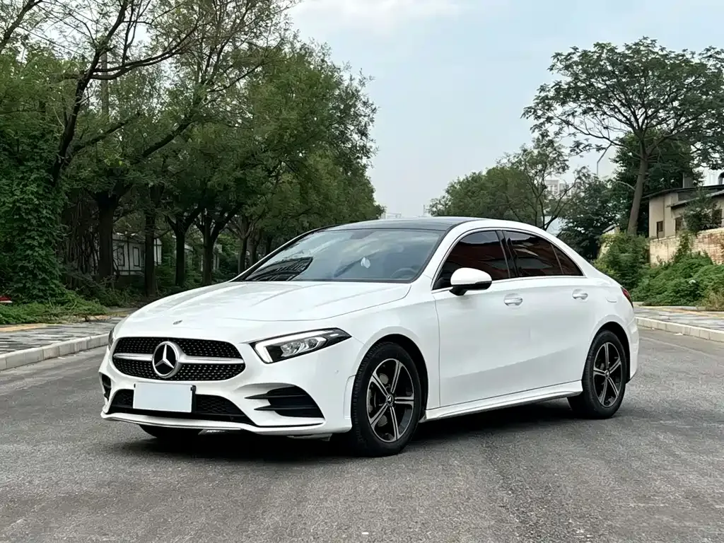 Mercedes-Benz A-Class — фото 1