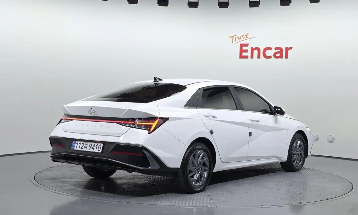 Hyundai AVANTE — фото 4