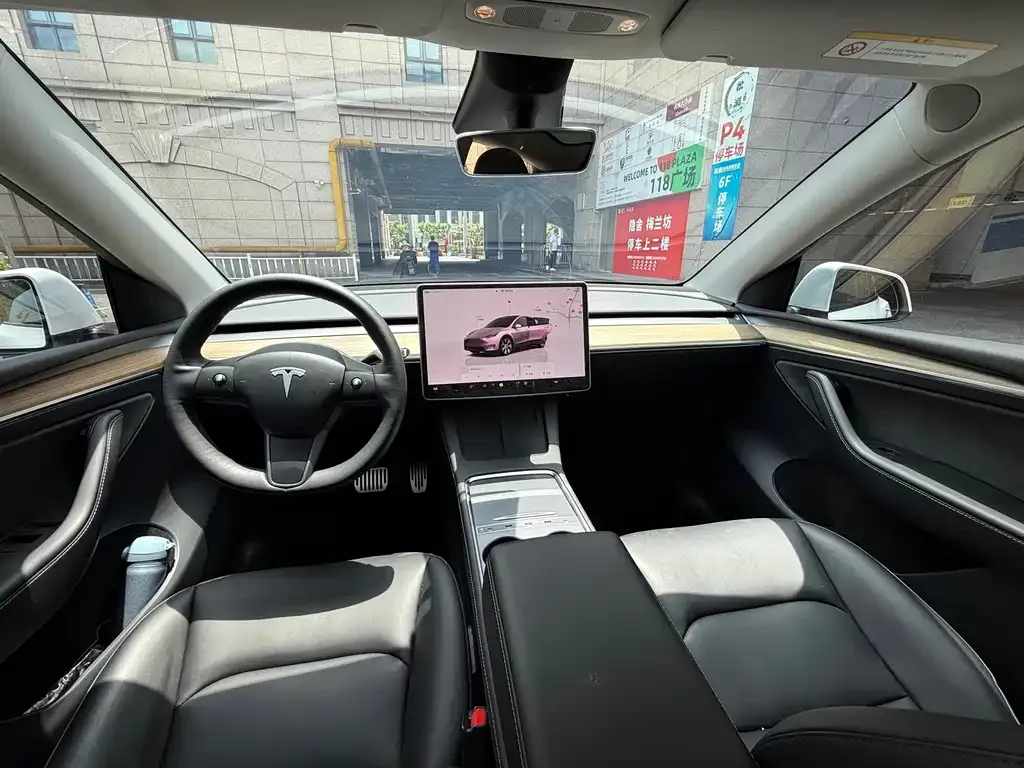 Tesla Model Y — фото 4