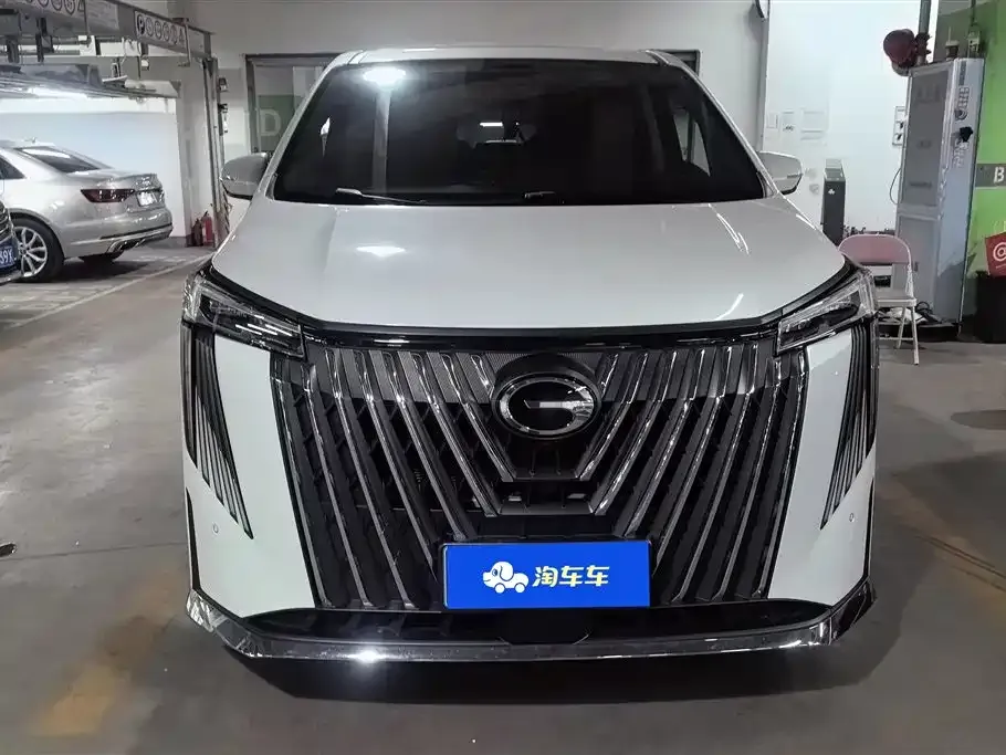 GAC Motor Trumpchi M8 — фото 9