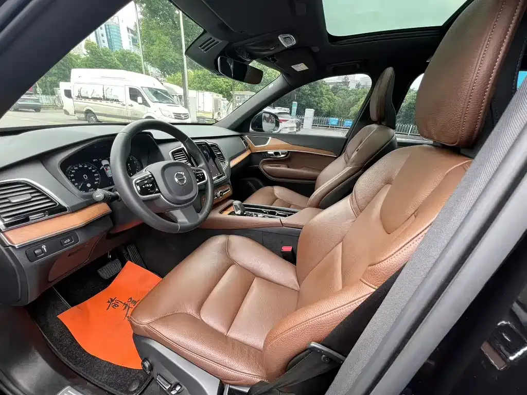 Volvo XC90 2022 из CN, фото 3