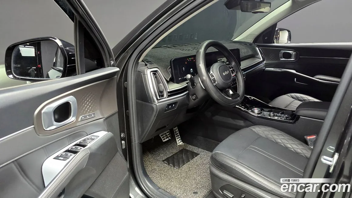 Kia Sorento — фото 7