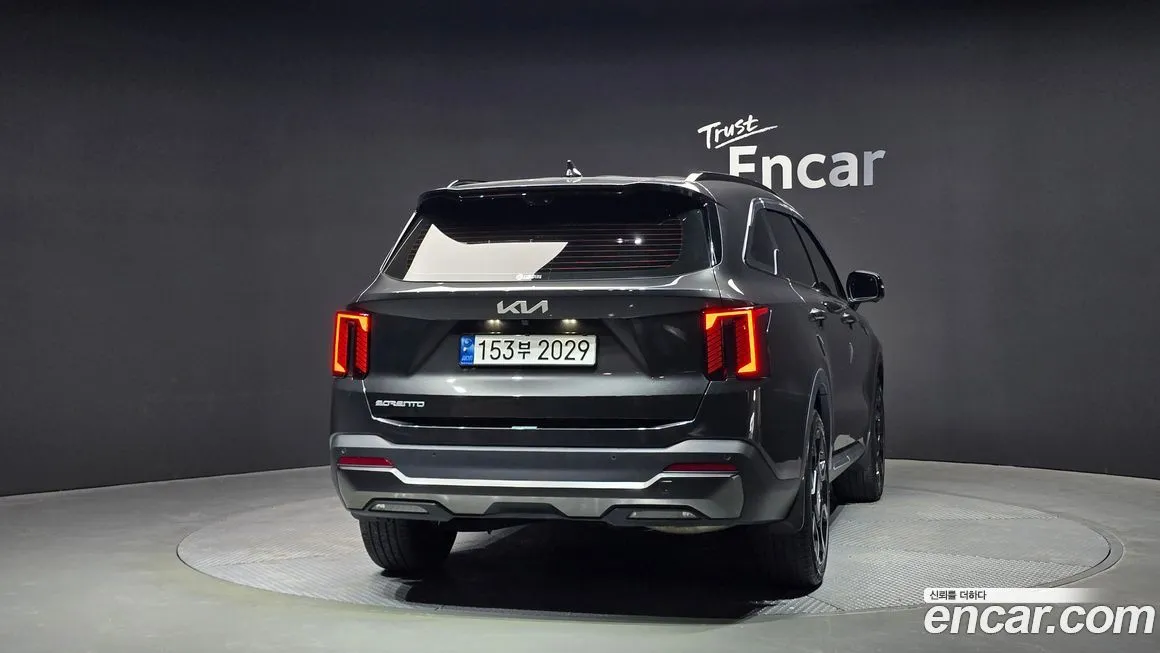 Kia Sorento — фото 4