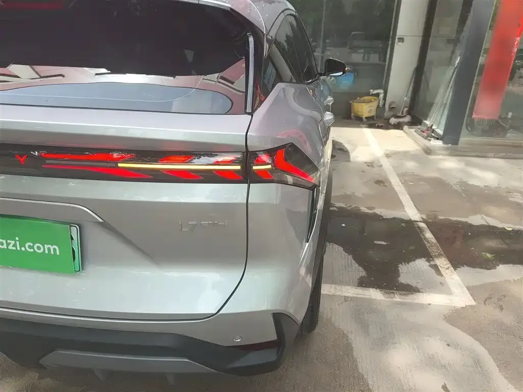Geely Galaxy L7 2025 из CN, фото 4