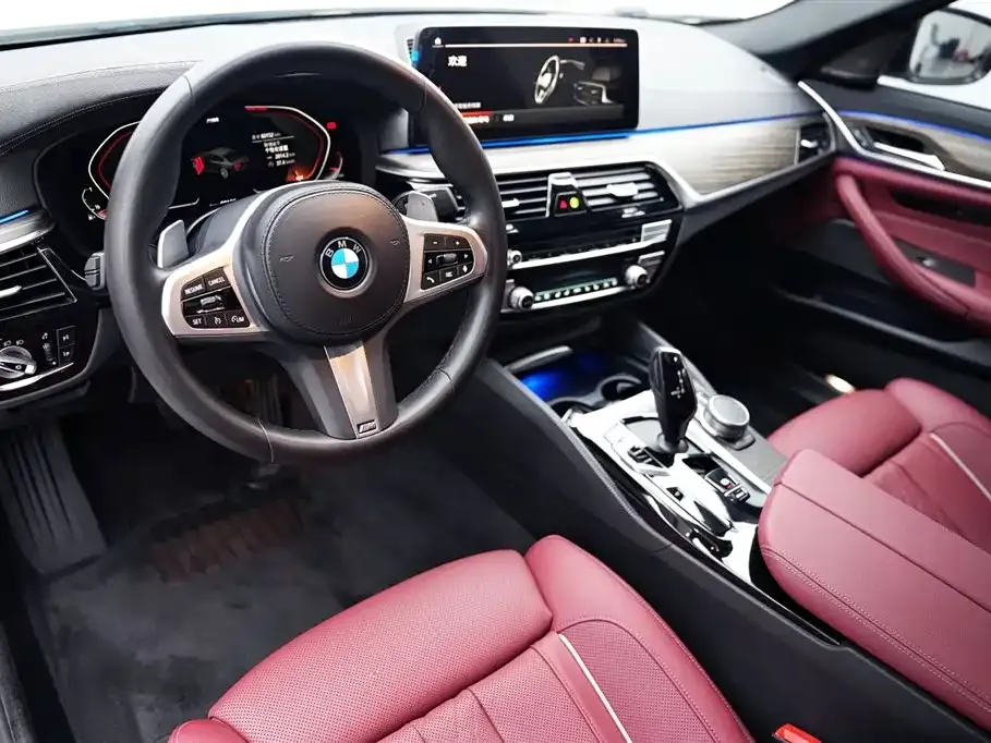 BMW 5 Series — фото 9