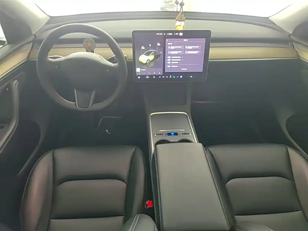 Tesla Model Y 2023 из CN, фото 3