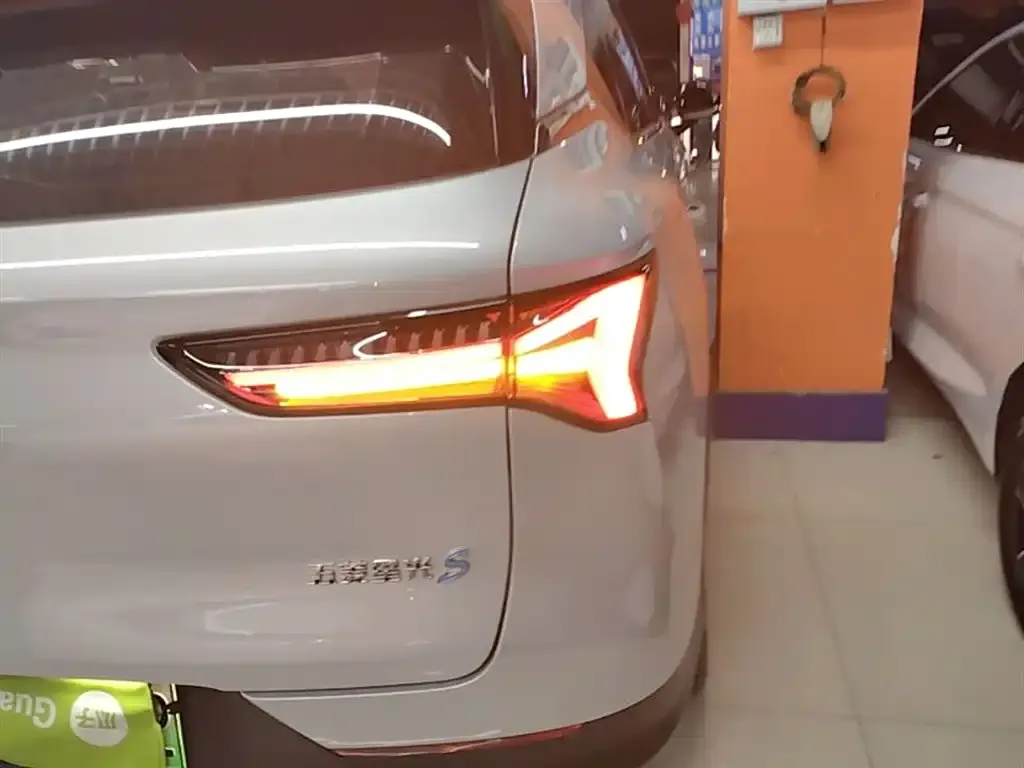Wuling Xingguang S — фото 2