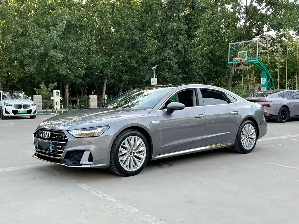 Audi A7L 2022 из CN, фото 5
