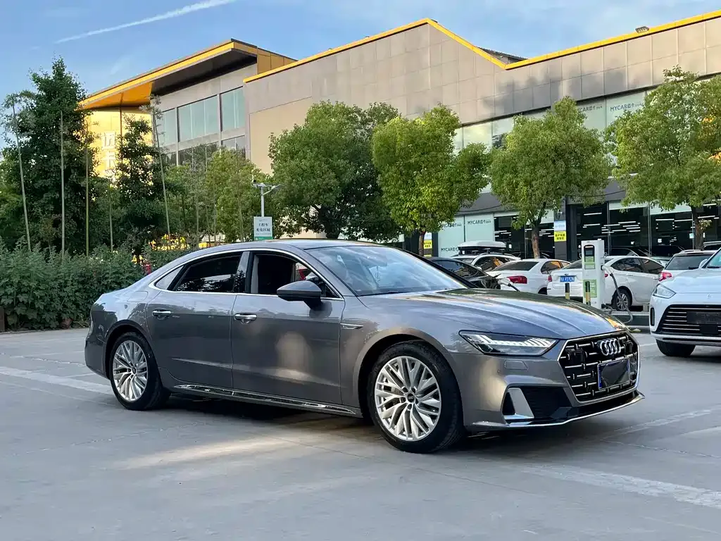 Audi A7L 2022 из CN, фото 9