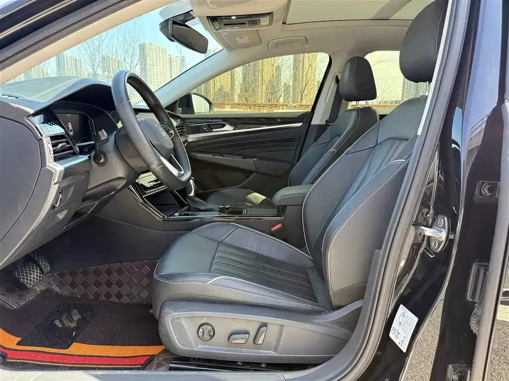 Volkswagen Passat 2023 из CN, фото 4