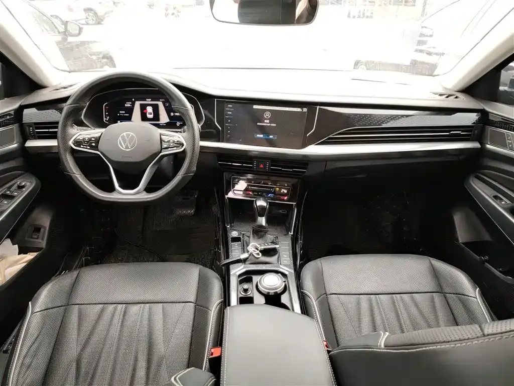 Volkswagen Passat 2022 из CN, фото 9