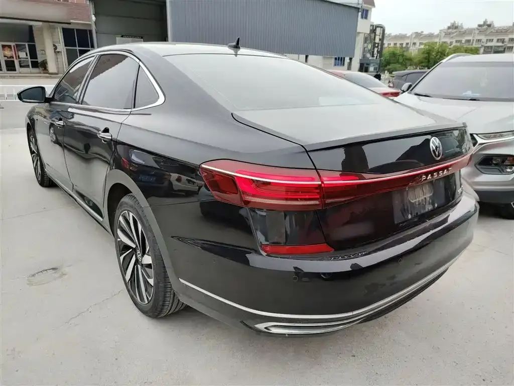 Volkswagen Passat 2022 из CN, фото 8