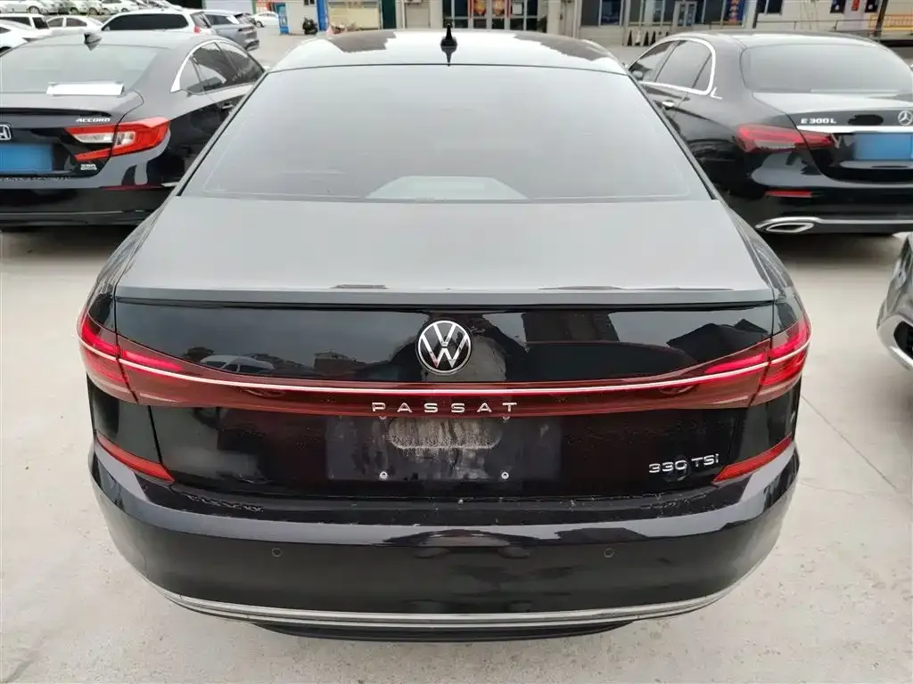 Volkswagen Passat 2022 из CN, фото 5
