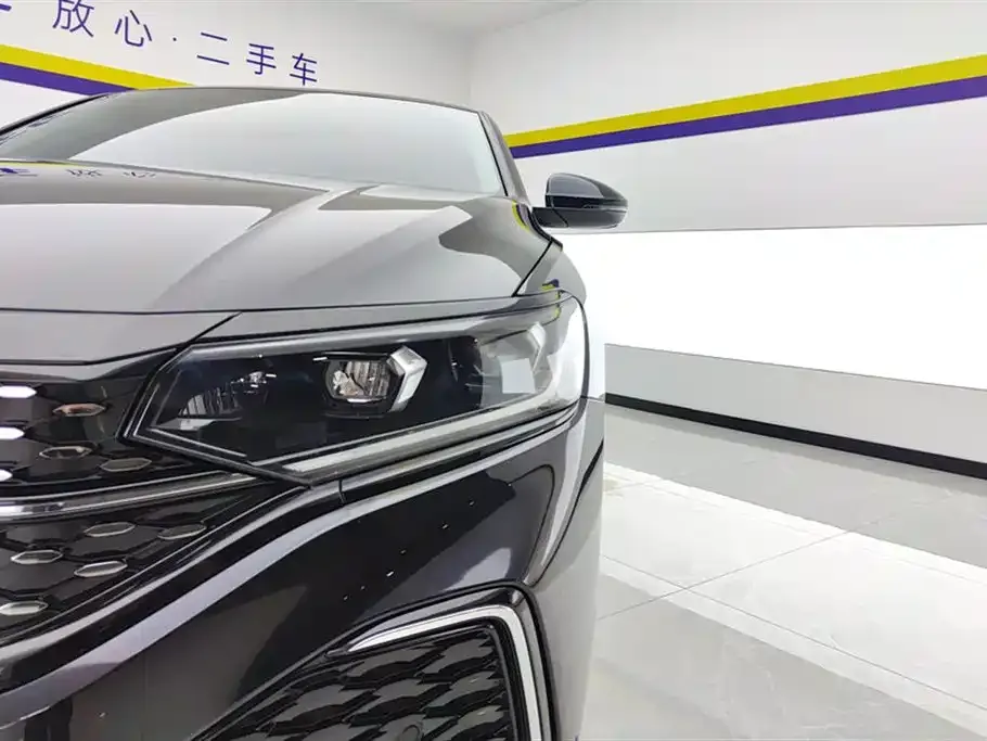 Volkswagen Passat — фото 6