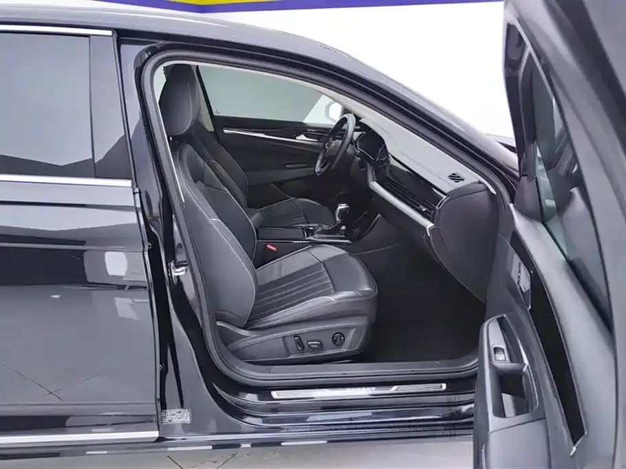 Volkswagen Passat — фото 9
