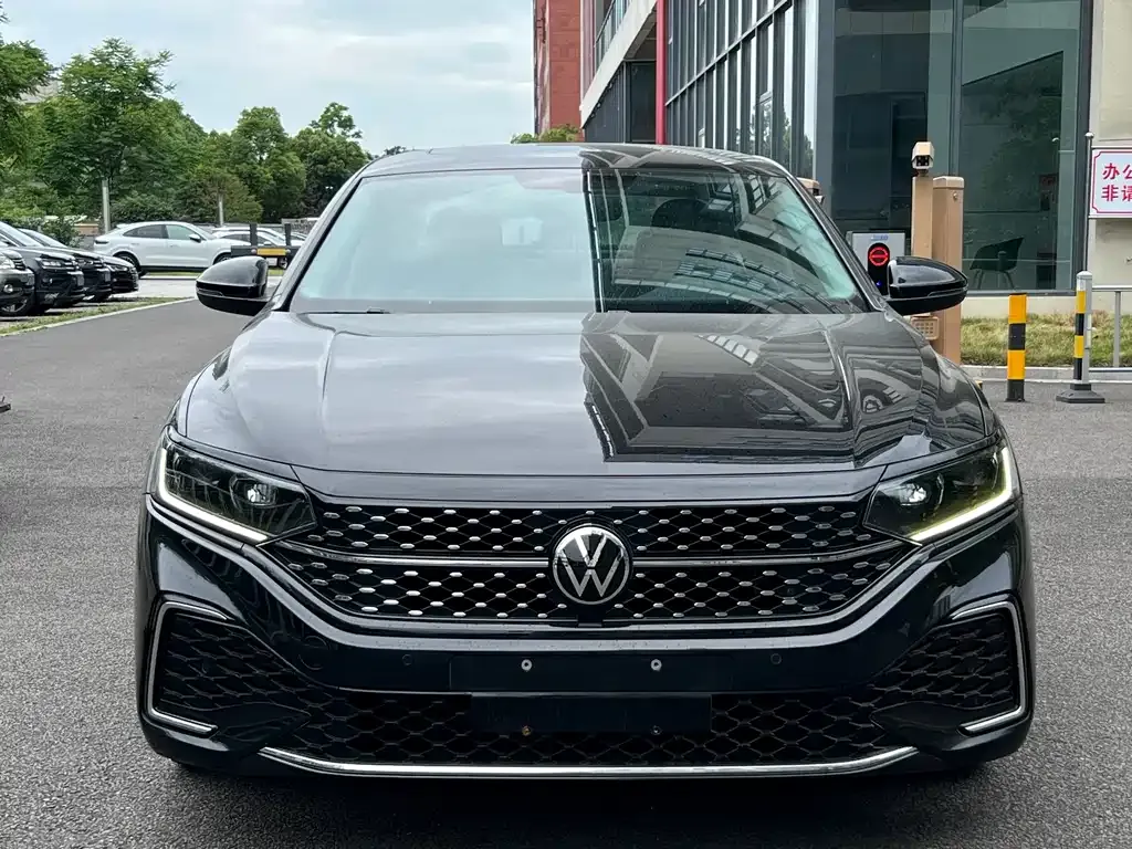 Volkswagen Passat 2021 из CN, фото 4