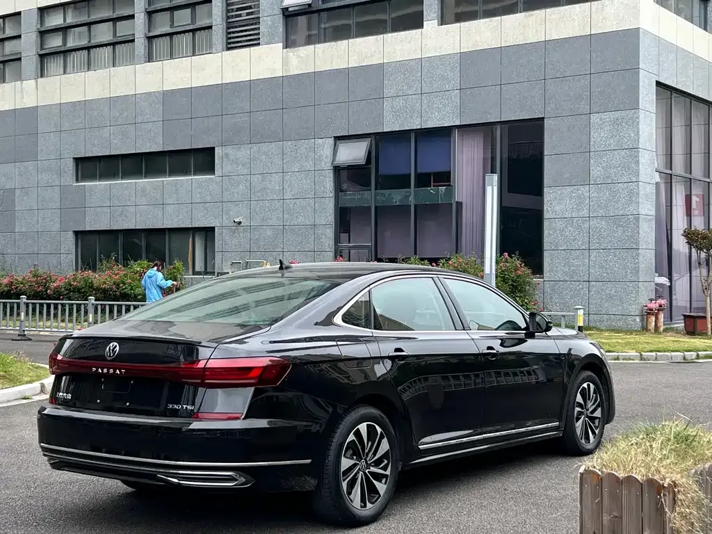 Volkswagen Passat 2021 из CN, фото 7