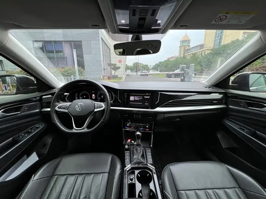 Volkswagen Passat 2021 из CN, фото 5