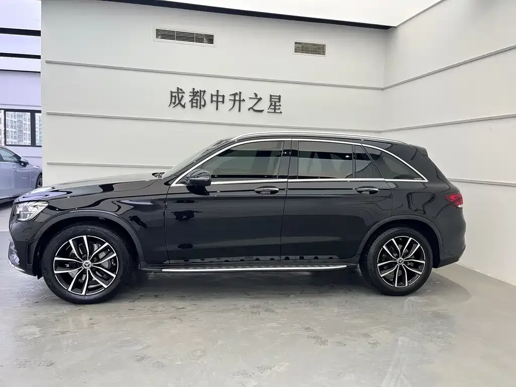Mercedes-Benz GLC — фото 9