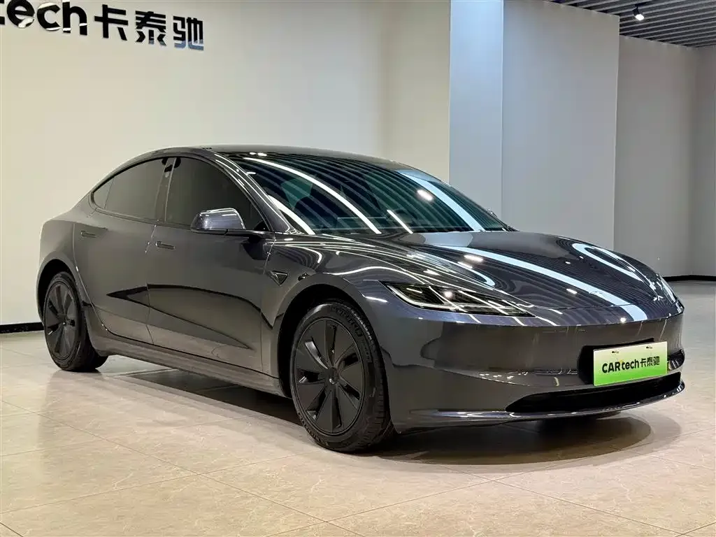 Tesla Model 3 — фото 5