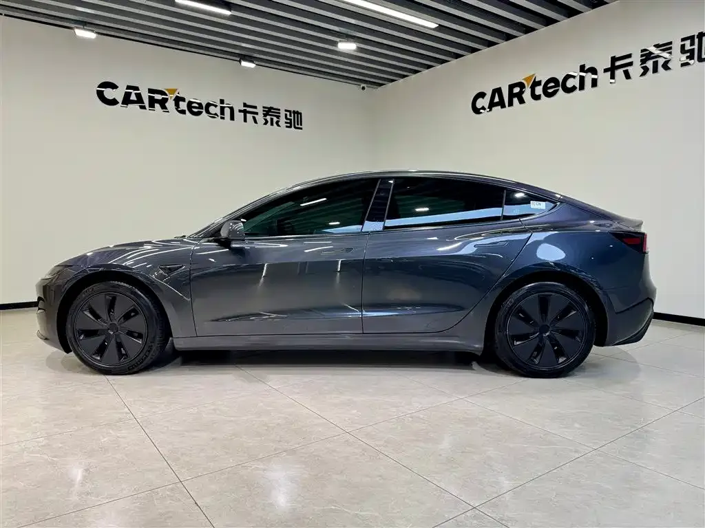 Tesla Model 3 — фото 9