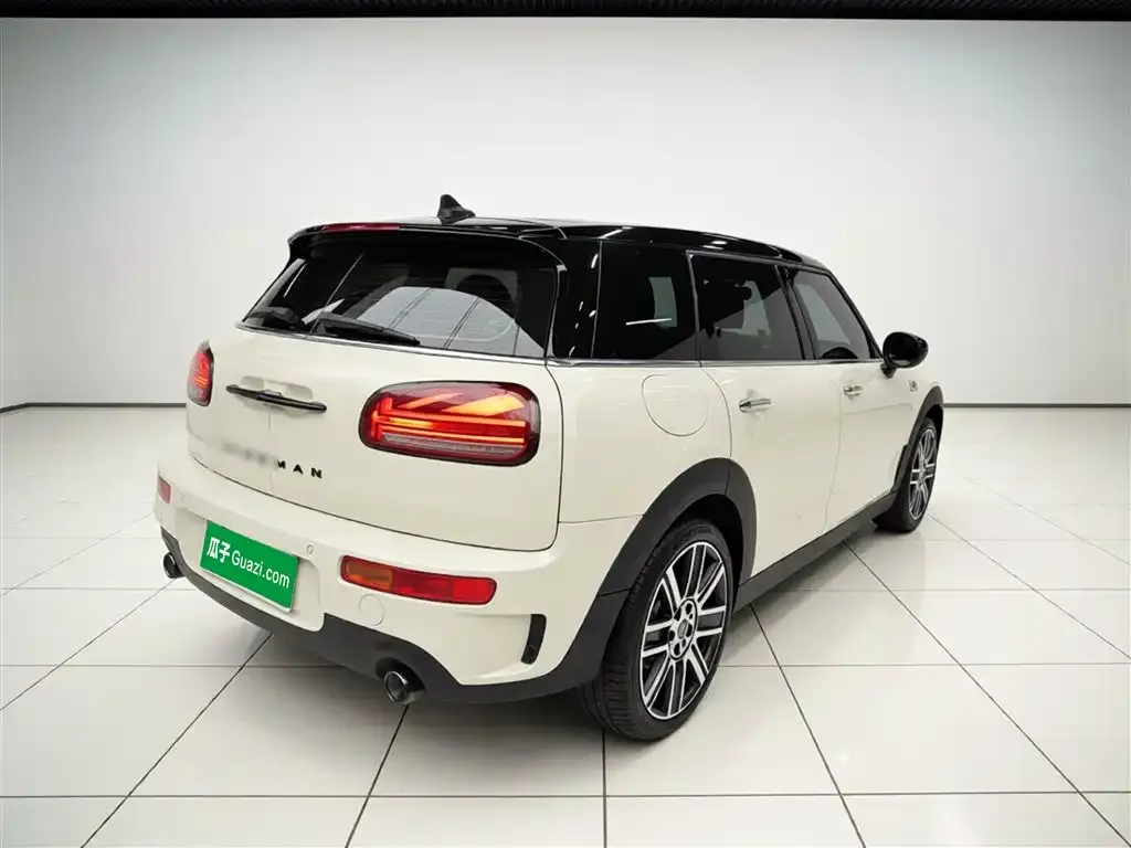 MINI Clubman — фото 4