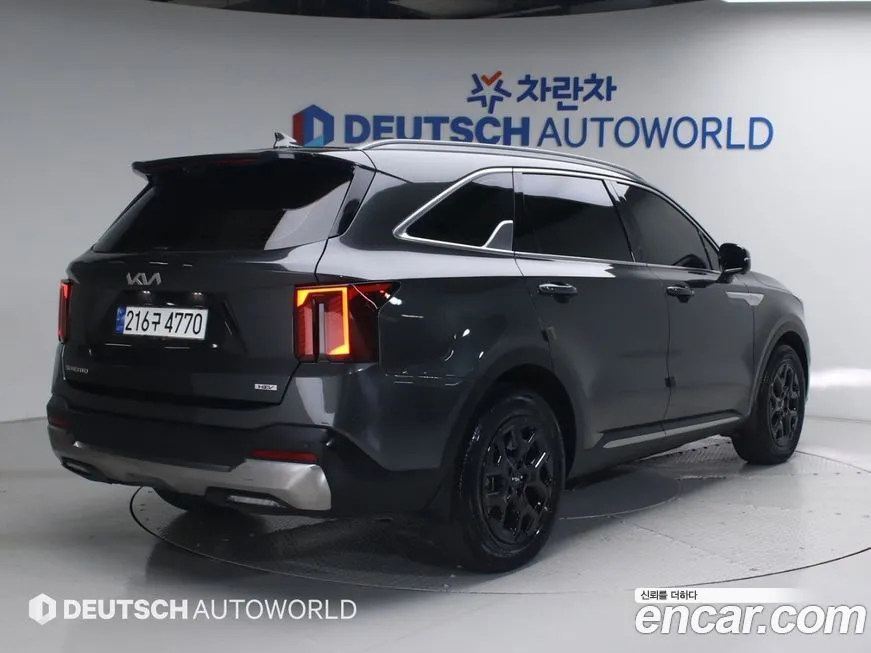 Kia Sorento — фото 6