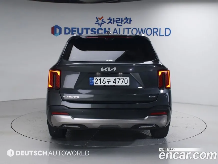 Kia Sorento — фото 9