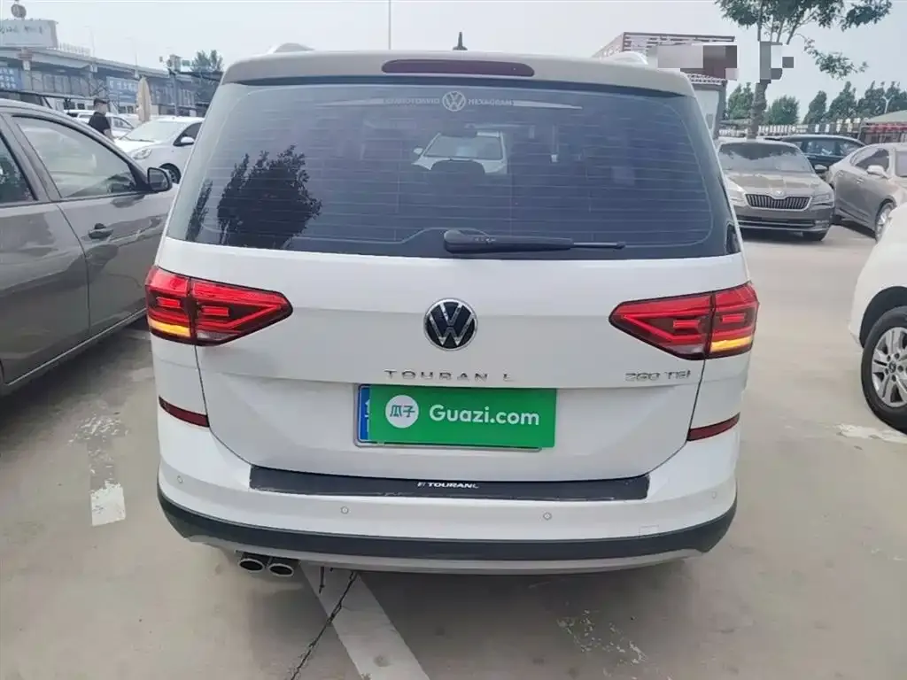 Volkswagen Touran 2021 из CN, фото 5