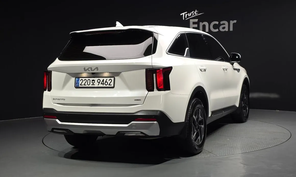 Kia Sorento — фото 9