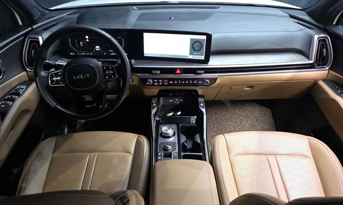 Kia Sorento — фото 8