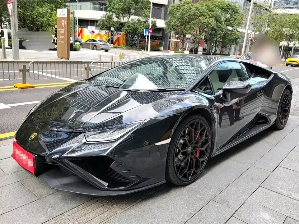 Lamborghini Huracan — фото 1