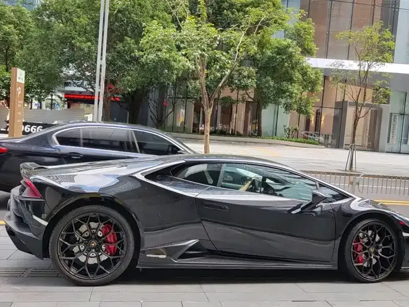 Lamborghini Huracan — фото 2