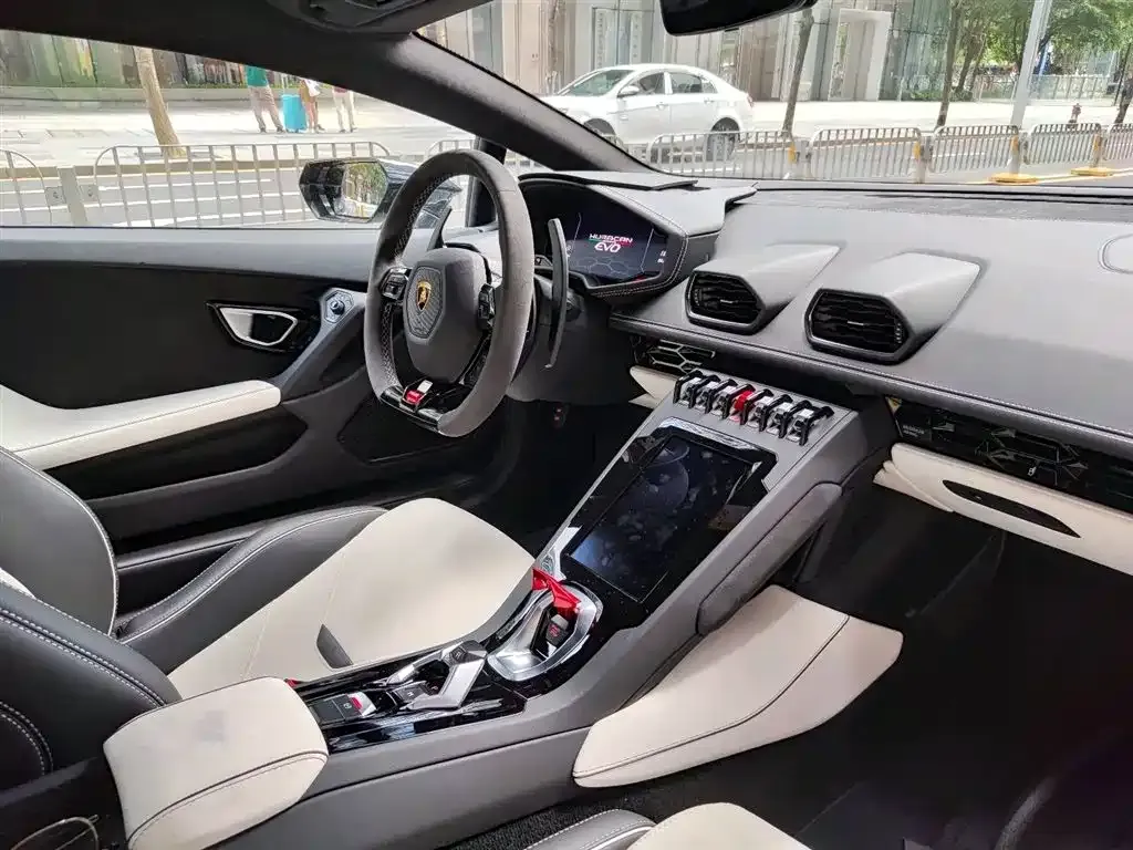 Lamborghini Huracan — фото 4