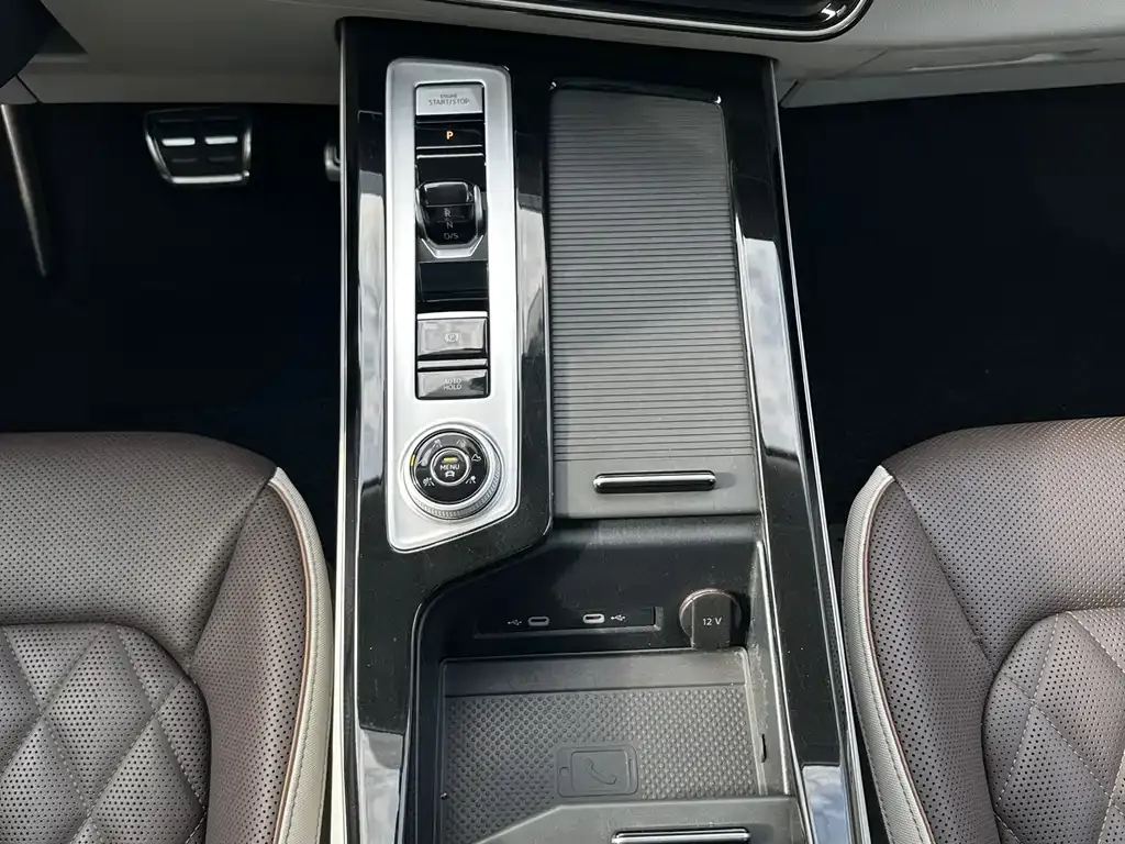 Volkswagen Tavendor 2023 из CN, фото 10