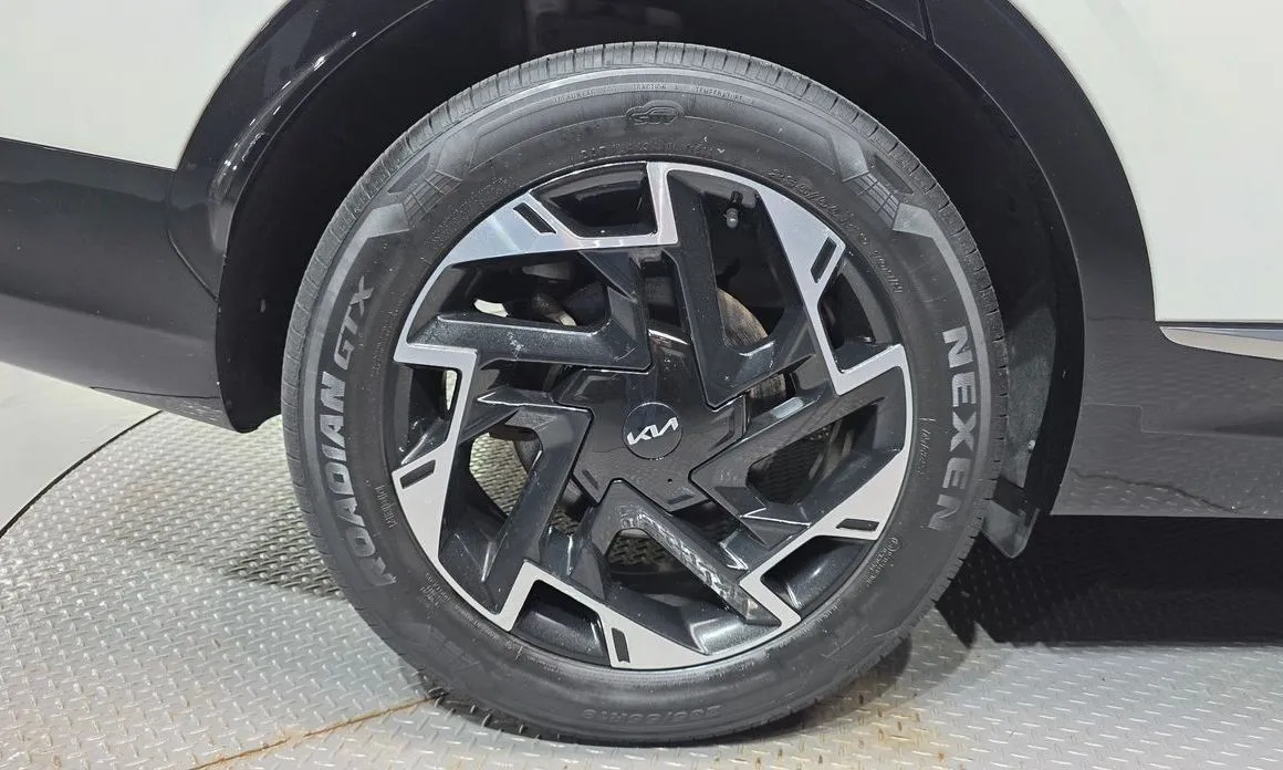 Kia Sportage — фото 9