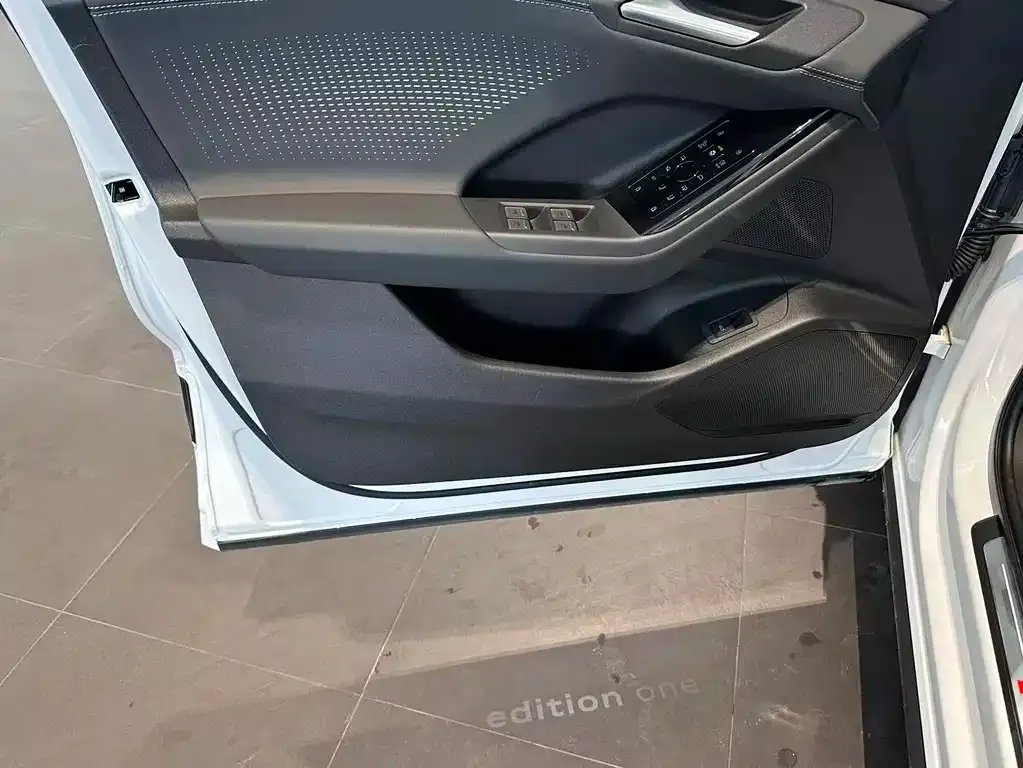 Audi Q6L e-tron 2025 из CN, фото 10