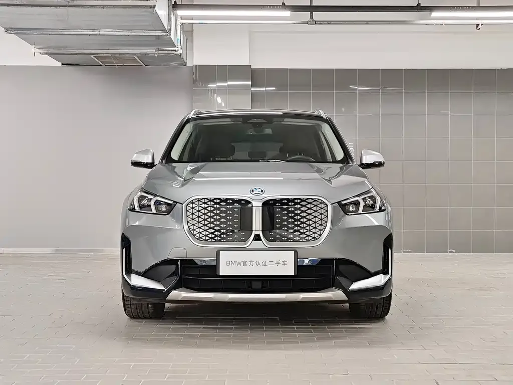 BMW iX1 2024 из CN, фото 9