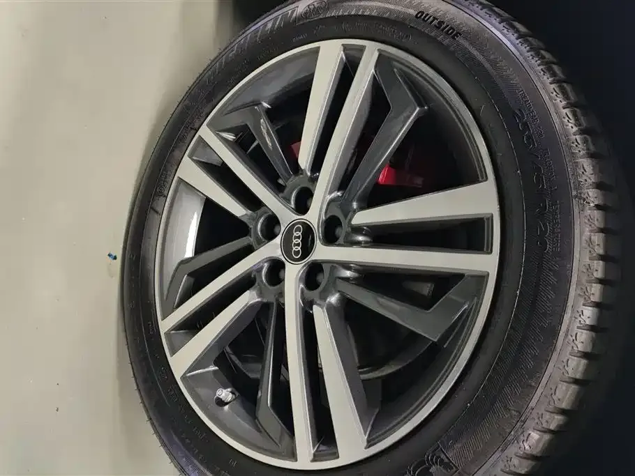 Audi Q5L 2022 из CN, фото 7