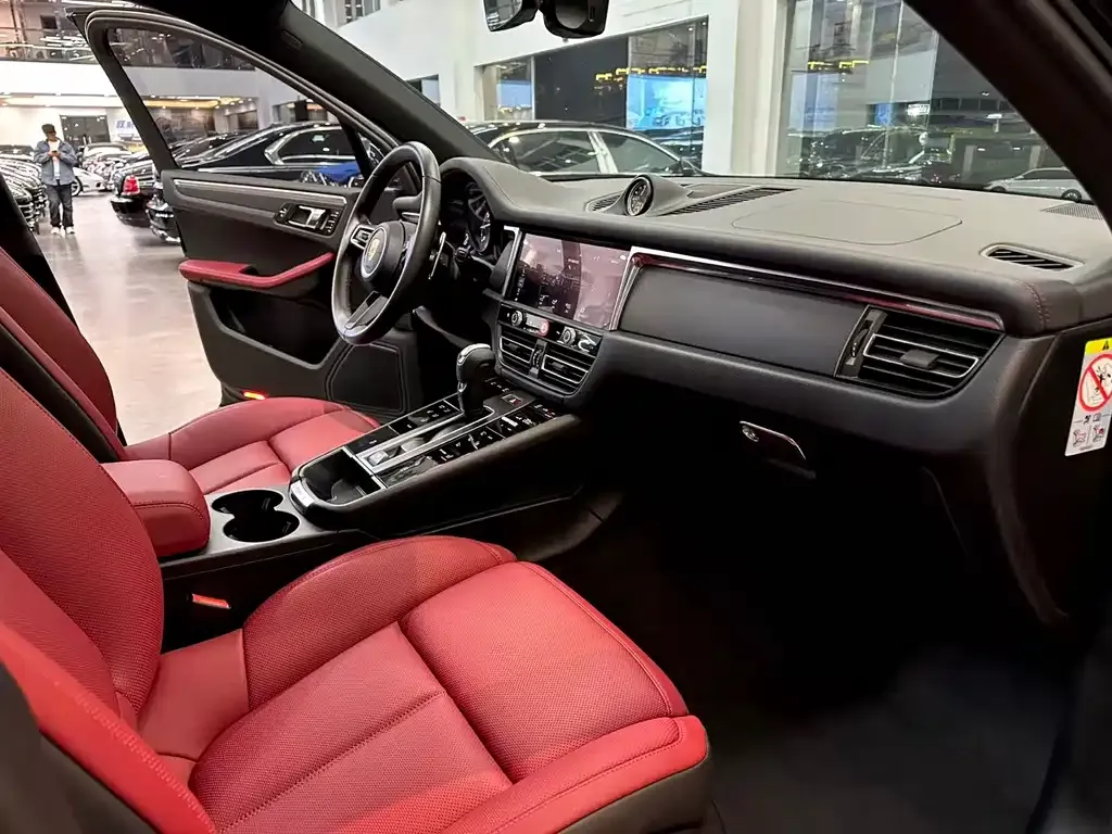 Porsche Macan 2022 из CN, фото 4