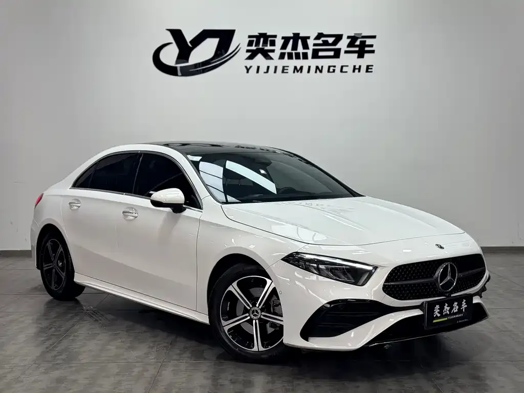 Mercedes-Benz A-Class — фото 9