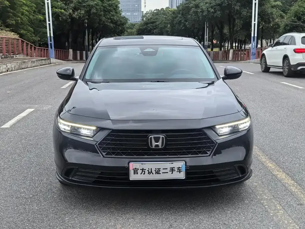 Honda Accord — фото 7